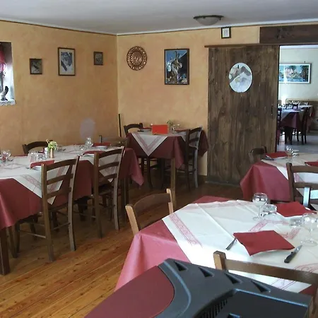 Aquila Bianca Hotel 3*