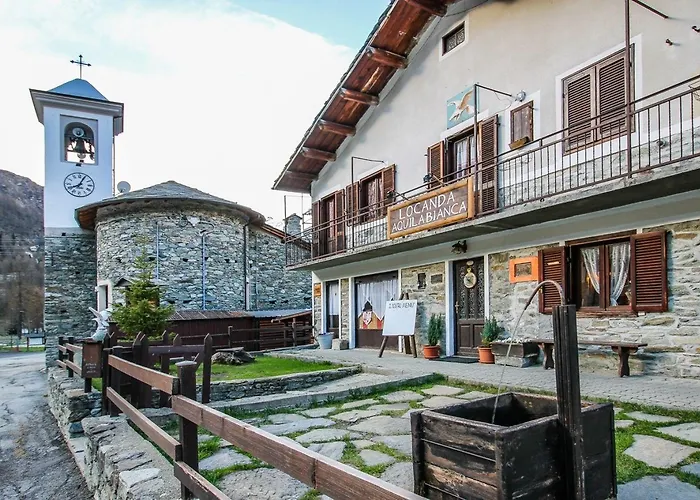 Hotell Aquila Bianca 3*