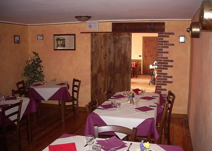 Hotell Aquila Bianca 3*