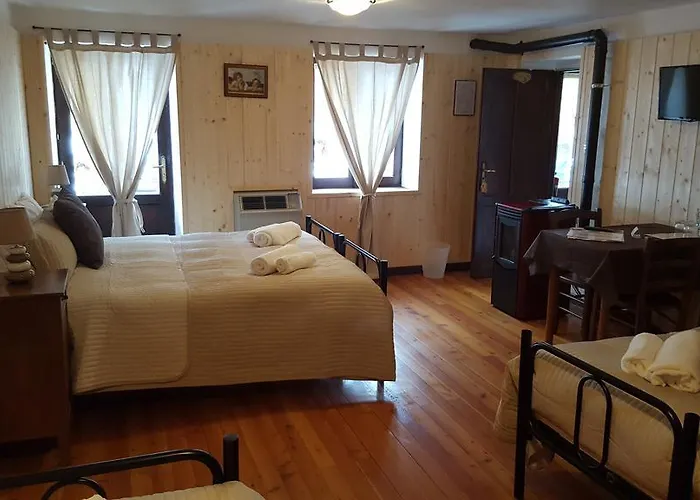 Aquila Bianca Hotell 3*