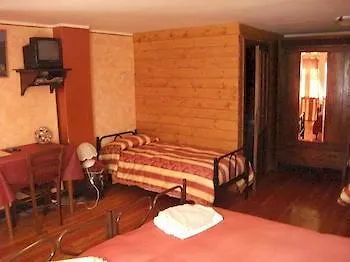 Aquila Bianca Hotell